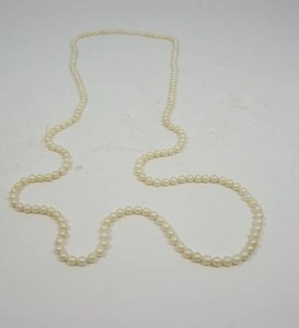 36 Pearl Style Necklace  Overall length 72