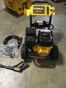 lot 40 image: Dewalt 3400 PSI 2.5 GPM Gas Cold Water PressuReady Pressure Washer open box customer return review pictures