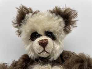 lot 962 image: BJs Hugables Handmade Bear Doll by Brenda Hallaway