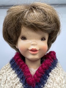 lot 909 image: Anri Ferrandiz Wood Carved Boy Doll