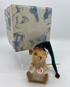 lot 918 image: Steiff Ornament Stuart the Little Mouse # 681721
