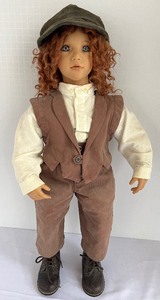 lot 926 image: Annette Himstedt Charlie Doll
