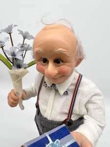 lot 953A image: Annie Wahl Doll The Widowers Date