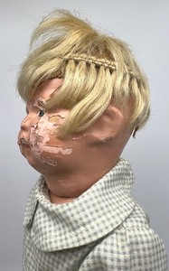 lot 1112 image: Vintage Schoenhut Wood Doll