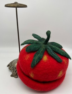lot 1120 image: Be the talk of the town Felt Tomato Hat and Vintage Hat Stand