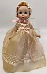 lot 1095 image: Vintage Vogue Dolls and more