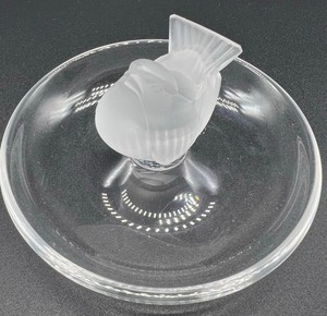 lot 1238 image: Lalique Crystal Bird Figurine Ring Dish