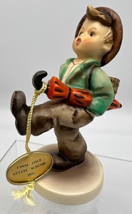 lot 1213 image: Hummel Figurine Globe Trotter