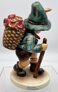 lot 1211 image: Hummel Figurine Flower Vendor
