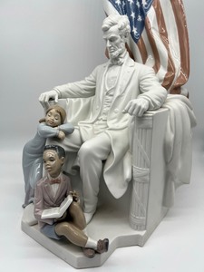 lot 1204 image: Lladro Abe Lincoln Collectible Figurine