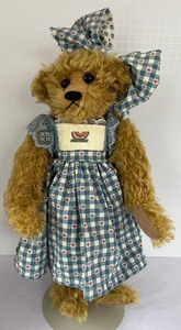 lot 1081A image: Artisan Bears in Blue