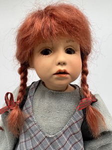 lot 1065 image: 1065 Zwergnase Doll Barbel