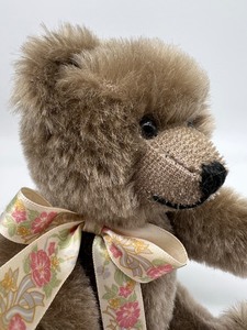 lot 1064 image: German Hermann Mohair Bears