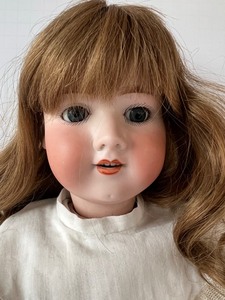 lot 1040 image: Antique Armand Marseille German Jointed Doll 390 A 7 12