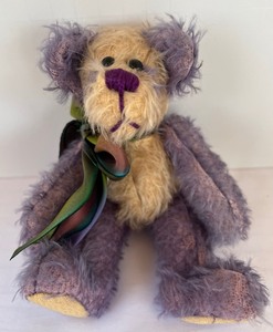 lot 1058 image: Purple Bears Delight