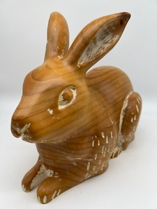 lot 968 image: Hand Carved Wood Bunny Rabbit Spain