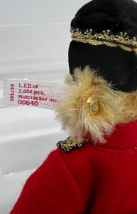 lot 984 image: Steiff Ornament Nutcracker #667480