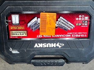 lot 4 image: Husky Mechanics Tool Set (119-Piece)