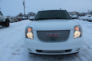 2007 GMC Yukon XL Denali - 2 Owners -