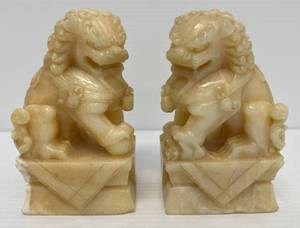 Pair Of Vintage Stone Foo Dogs 6L x 3 12W x 2 12D