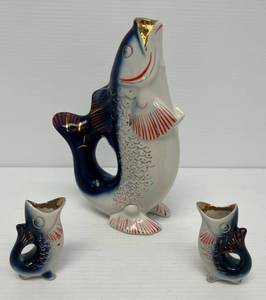 Antique 9 12 Koi Shaped Sake Bottle And Two Koi Shaped Cups