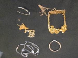 Assorted Jewelry - needs repair...