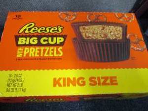 Box of 16- 2.6 oz Reeses Big Cup w...