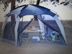 10 x 10 Portable Screen House ope...