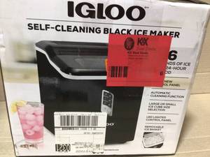 lot 6 image: Igloo self Cleaning Black ice maker customer return see pictures