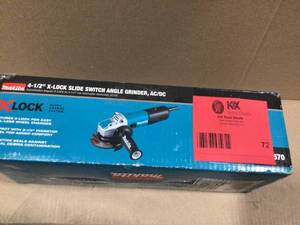 lot 72 image: Makita 4-12 Angle Grinder open box customer return review pictures