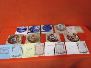 lot 150 image: (8) Toni Schoener, Joan Nathcott & John McClellund (Mother Goose) 7.5-8.5 Limited Edition Collector Plates