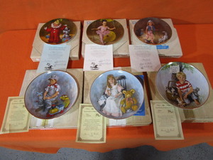lot 151 image: (6) John McClellund (Childrens Circus & World Of Children) 9-10.5 Limited Edition Collector Plates