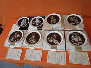 lot 163 image: (8) Rudy Droguett (Puppys World)(Kittens World) 9 Limited Edition Collector Plates
