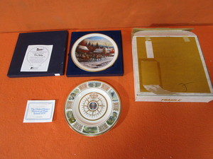 lot 172 image: (2) Terry Redlin (Coming Home) John Woodson (US Historical Plate) 10 Limited Edition Collector Plates