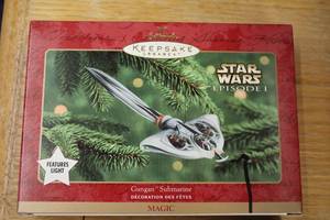 lot 533 image: Lot of (3) Hallmark Collectible Decorations - Star Wars Episode 1 Gungan Submarine, Naboo Royal Starship, Naboo Starfighter (New In Box )