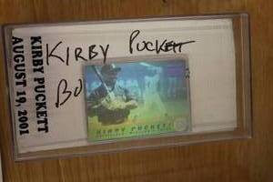 lot 540 image: Minnesota Twins Kirby Puckett Collectibles - 7 Mountain Dew Table Statue, Autographed Hologram Baseball Card with Case - 2000th Career Hit