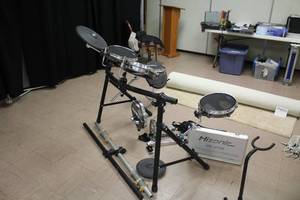lot 924 image: Pintech Electric Drum Set with Case, Drum Sticks, Accessories