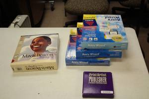 lot 980 image: Lot of (5) PC Software - Mavis Beacon Teaches Typing, Avery Wizard (x3), Print Artist Publisher