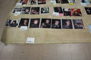 lot 1084 image: Lot of (7) Twilight Signed Photos (in sleeves)