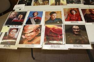 lot 1099 image: Lot of (13) Star Trek Deep Space Nine Signed Photos (in sleeves)