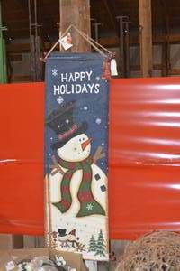 Quantity of 3 5 happy holidays snowman banners
