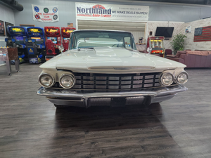 1960 Oldsmobile Dynamic 88 (BubbleTop)
