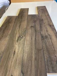 437 SF of Water Resistant Laminate Flooring 7.5x54 CHESTNUT - X