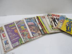 lot 57 image: Group of Assorted Vintage Crazy & Cracked Magazines