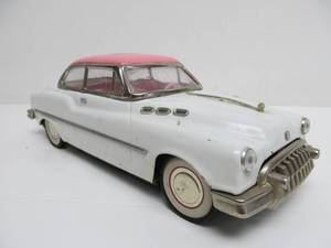 lot 128 image: Larger Vintage 1950s-60s Pink Top Buick Riviera Tin Toy Friction Car 