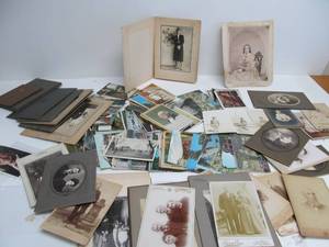 lot 136 image: Large Lot of Antique Photographs
