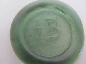 lot 148 image: Old Stamped Green Glass Seal - Marked IB