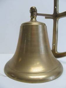 lot 158 image: Larger Solid Brass Nautical Style Dinner Bell wAnchor