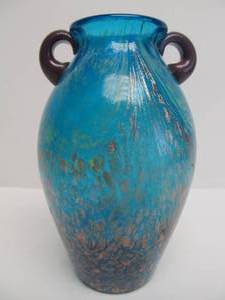 lot 165 image: Hand Blown Art Glass 2-Handled Vase - Sparkled Blue wSilver & Purple