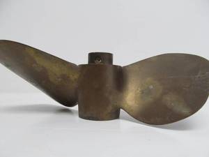 lot 176 image: Old Vintage JOHNSON Solid Brass Boat Motor Propeller 